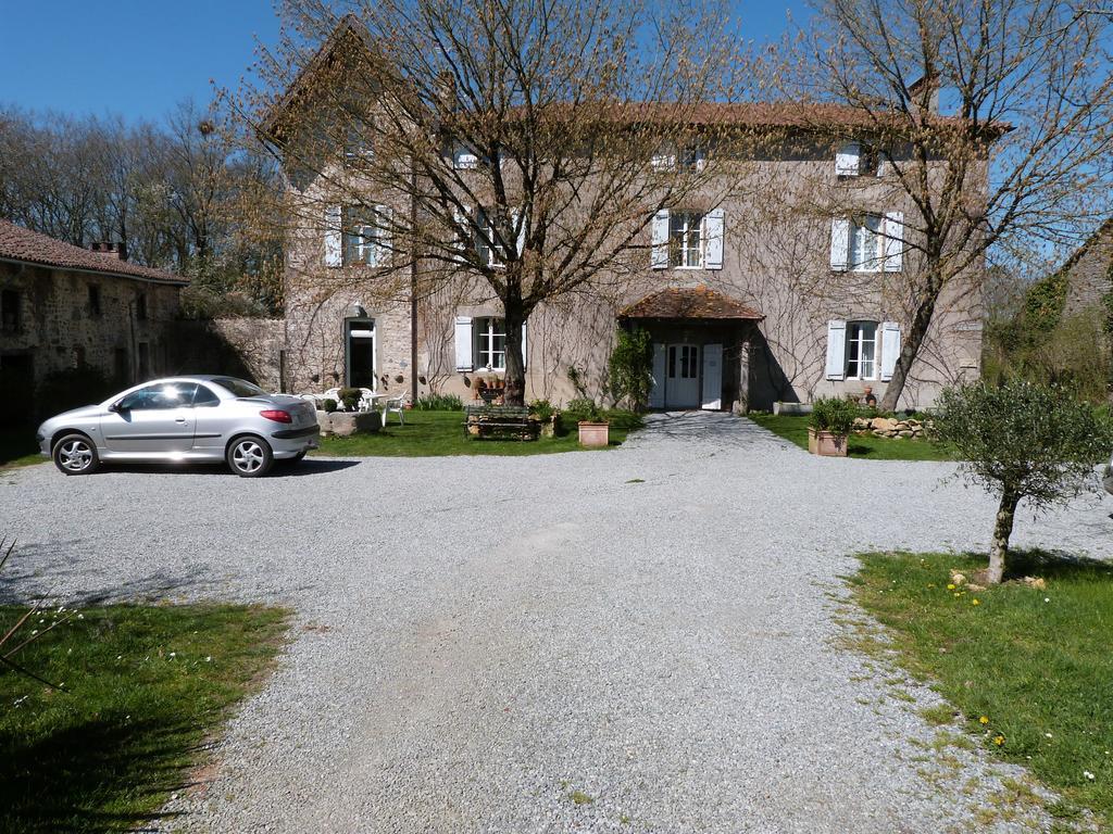 Le Domaine De Panissac Bed and Breakfast Berneuil  Esterno foto