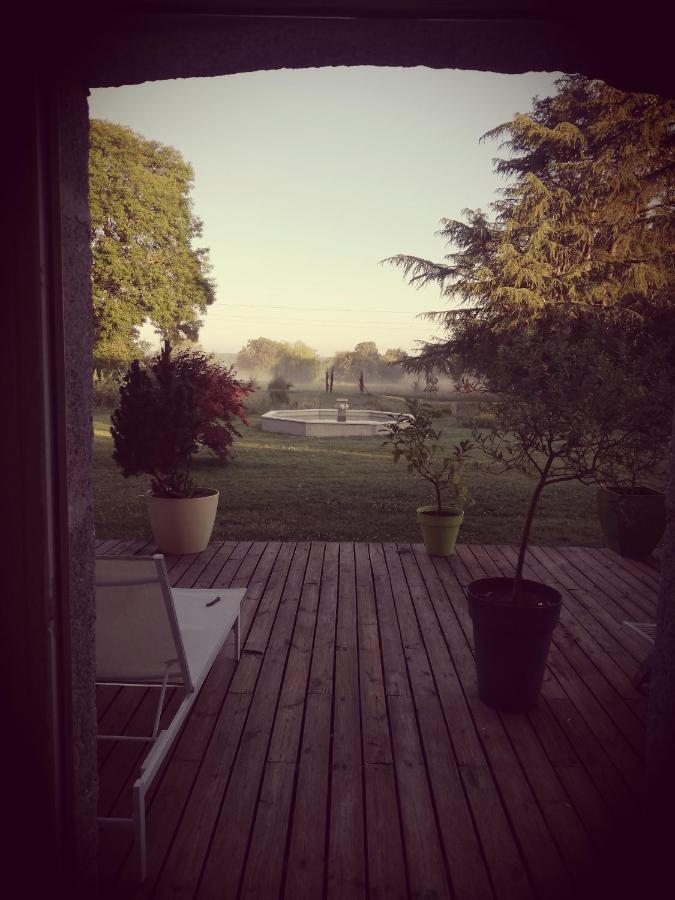 Le Domaine De Panissac Bed and Breakfast Berneuil  Esterno foto